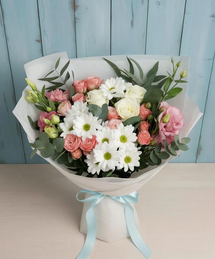 Букет цветов из: Розы, Лизиантусы и Хризантемы в Лермонтове