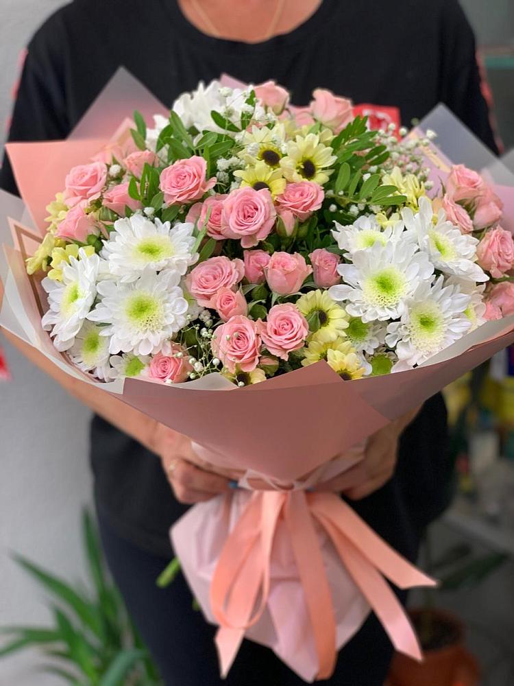 Букет цветов из: Розы и Хризантемы в Лермонтове