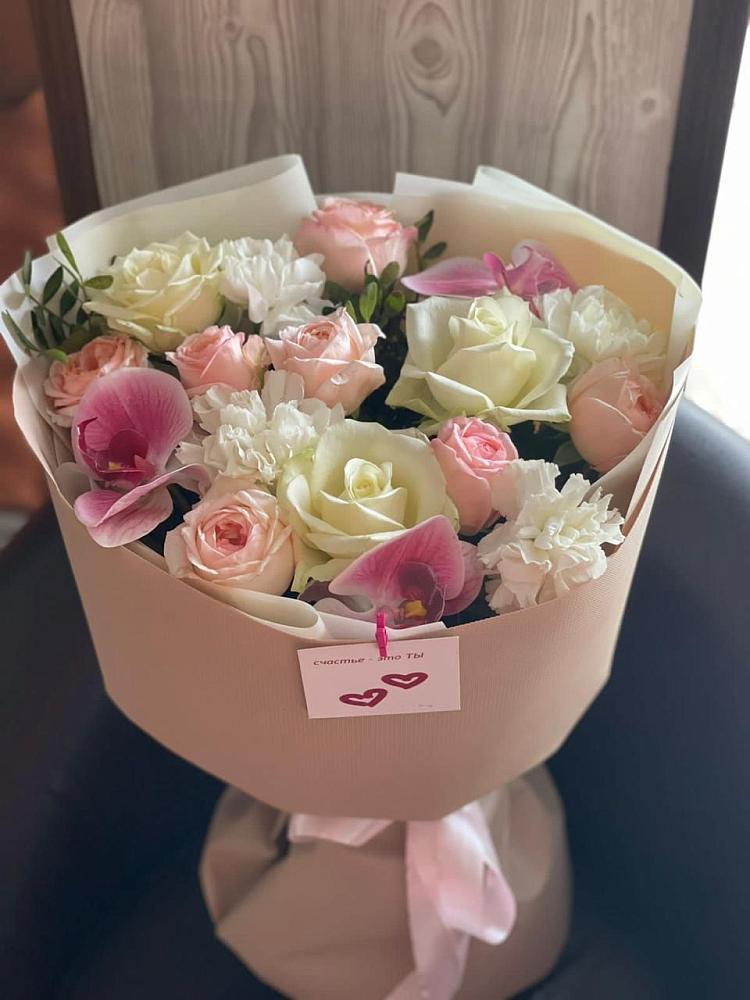 Букет цветов из: Орхидеи, Розы и Гвоздики в Лермонтове