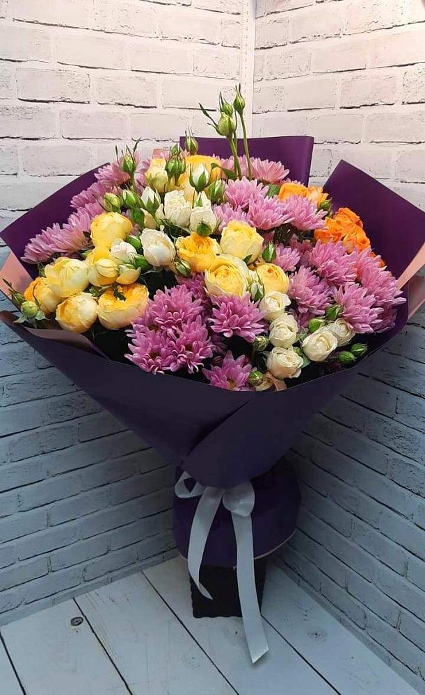 Букет цветов из: Хризантемы и Розы в Лермонтове