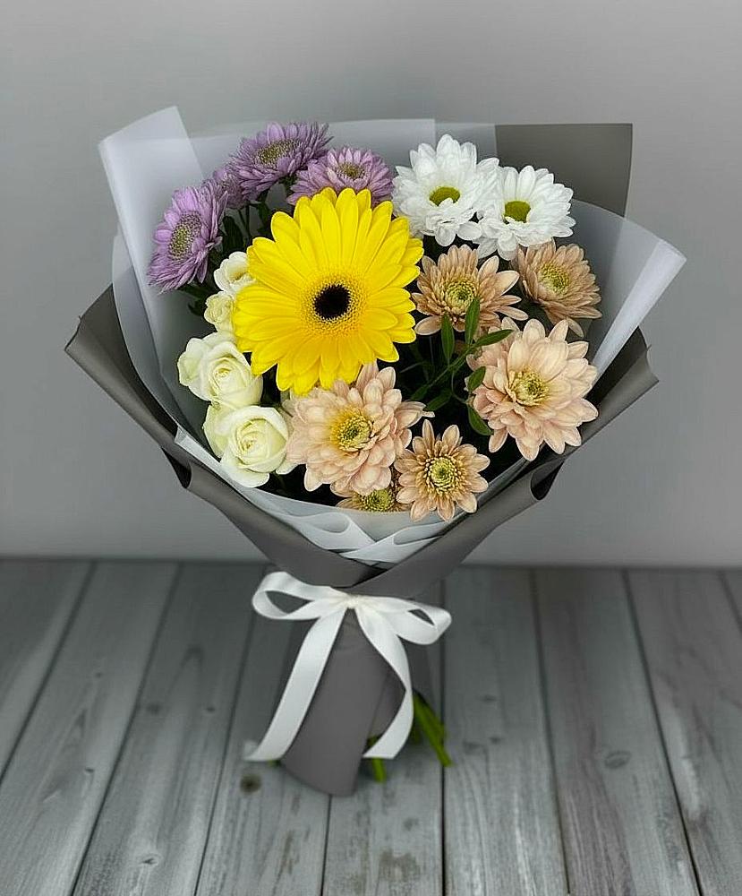 Букет цветов из: Розы, Герберы и Хризантемы в Лермонтове