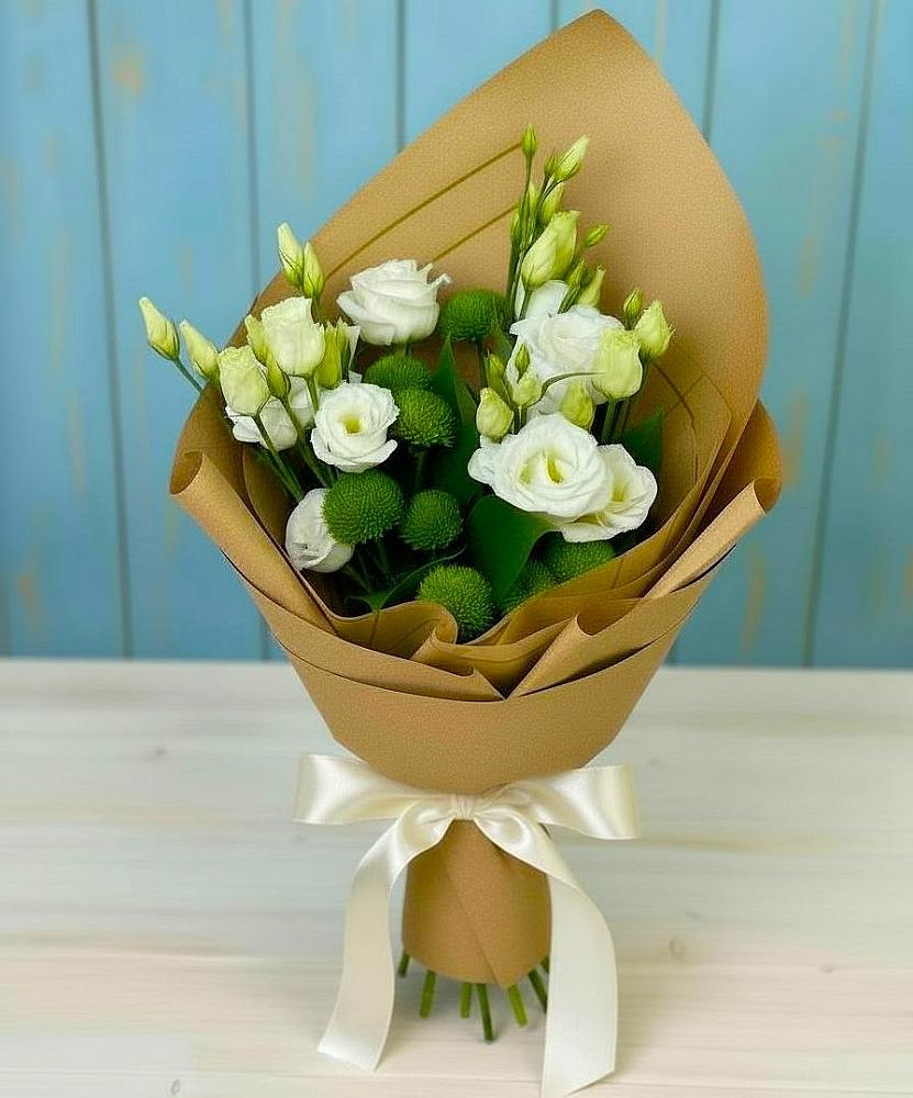 Букет цветов из: Хризантемы и Лизиантусы в Лермонтове