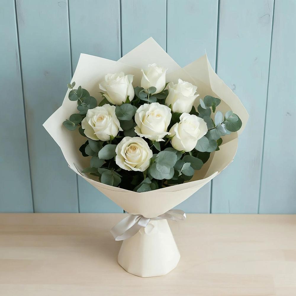 Букет Белые розы в Эвкалипте в Лермонтове