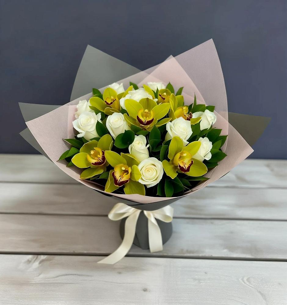 Букет цветов из: Орхидеи и Розы в Лермонтове