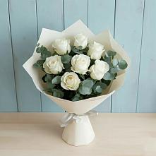 Букет Белые розы в Эвкалипте в Лермонтове