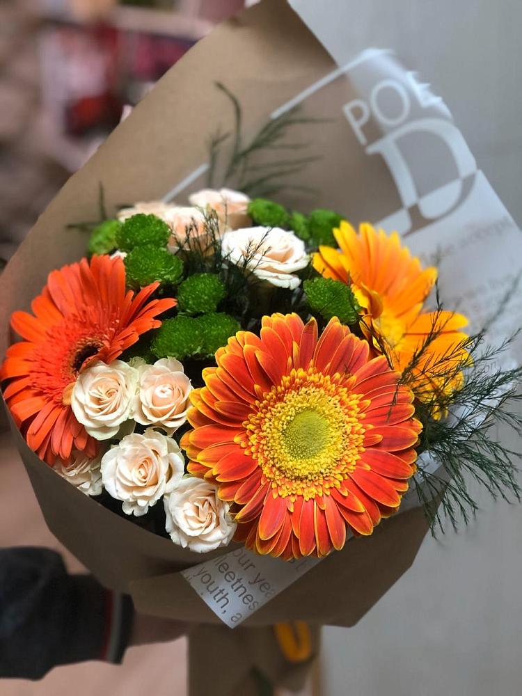 Букет цветов из: Герберы, Хризантемы и Розы в Лермонтове