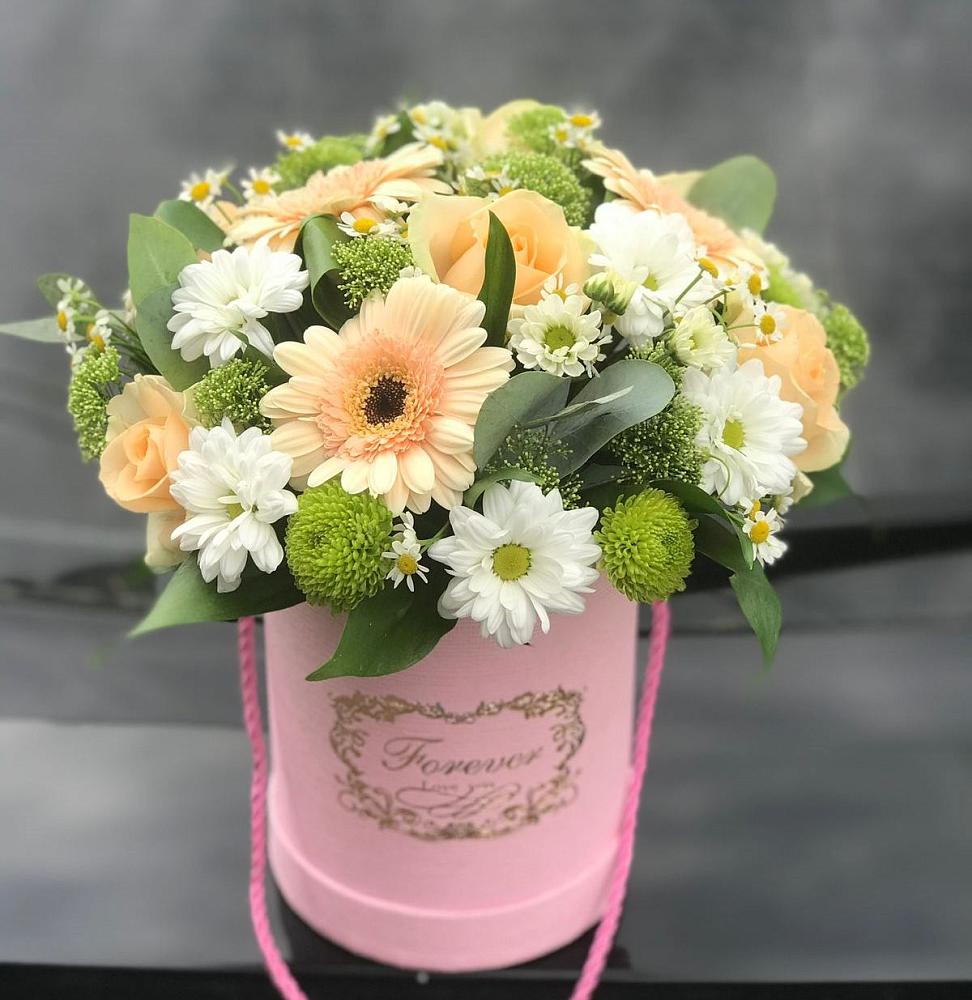 Цветочная композиция из Розы, Герберы и Хризантемы в шляпной коробке в Лермонтове